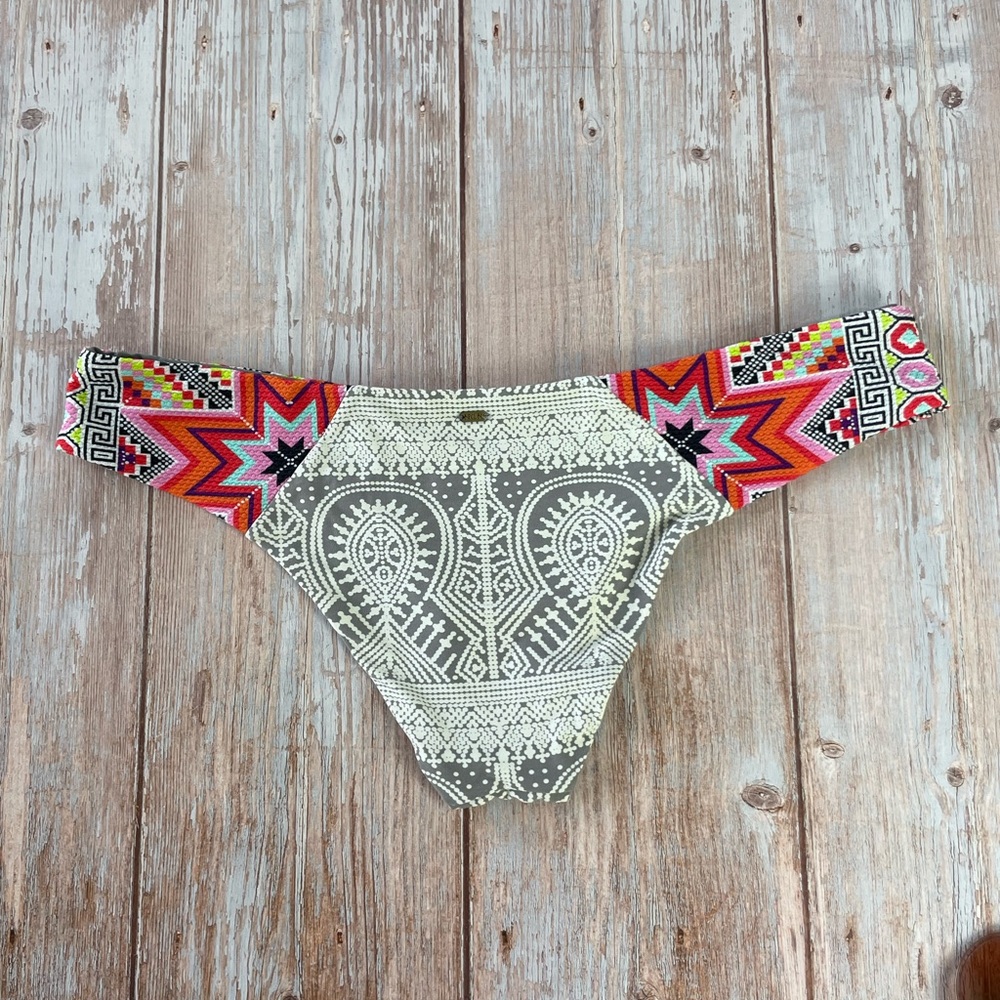 SOLD! Rip Curl Halter Bikini Set - Picture 13 of 15